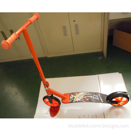 2015 fashionable shockproof foot scooter
